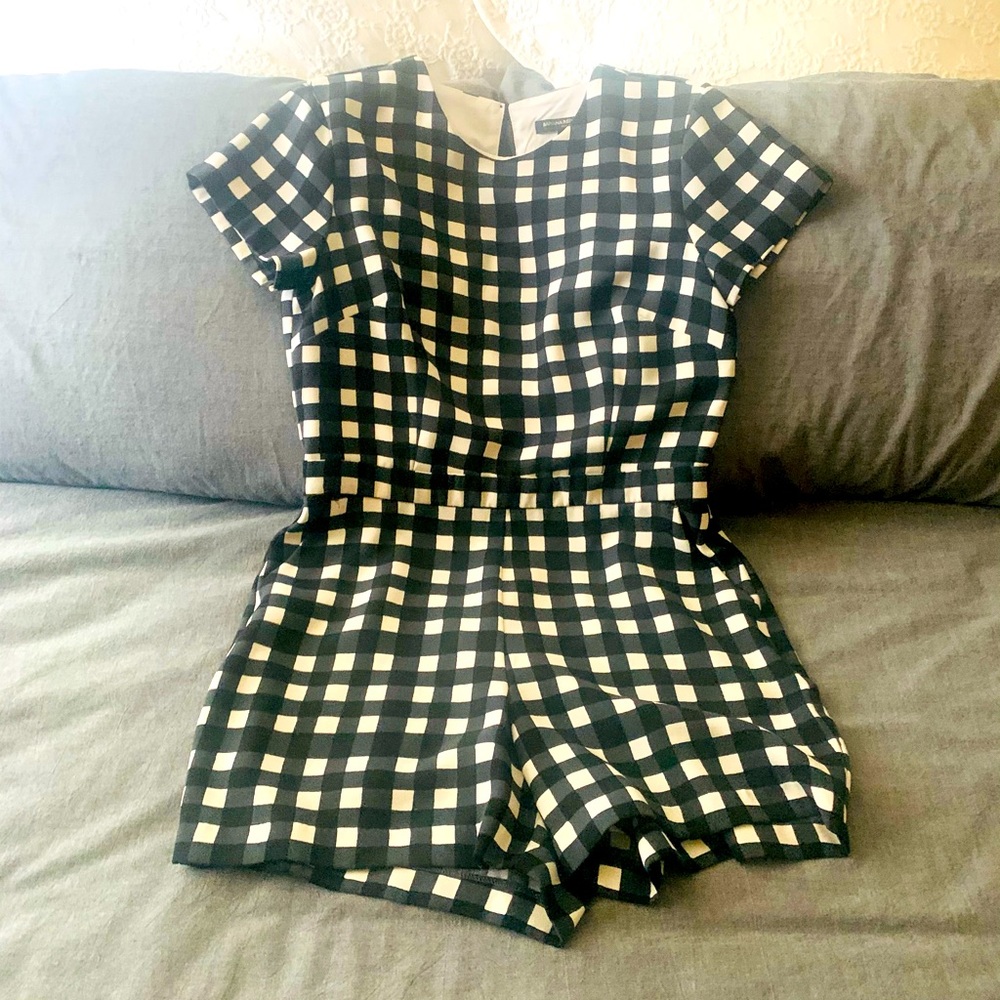 Banana Republic Size 6 Shorts Romper